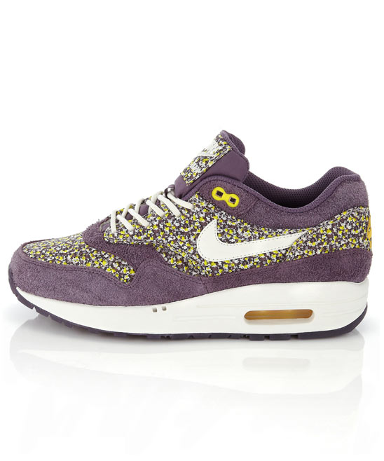 {Shopping} Liberty & Nike Team Up to Bring You Flowery Footwear.